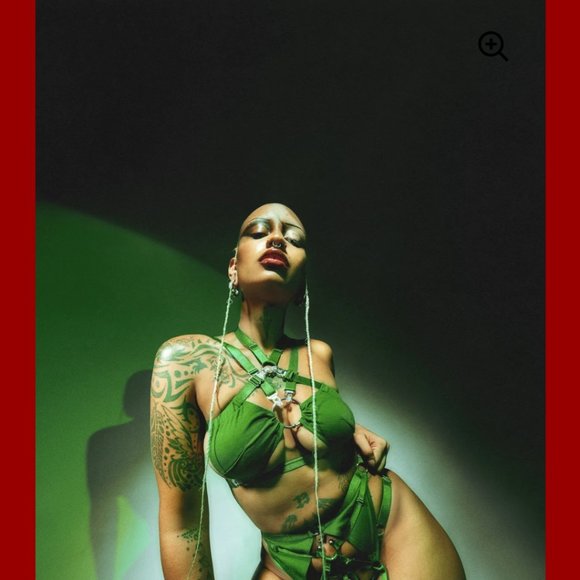 Cut-out bondage bralette from 'The End' - Picture 9 of 9